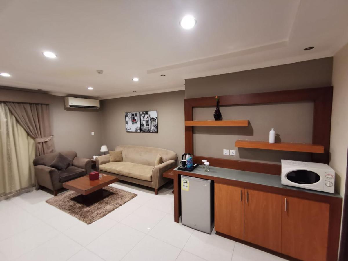 Ashbonh Hotel Suites Riaad Buitenkant foto