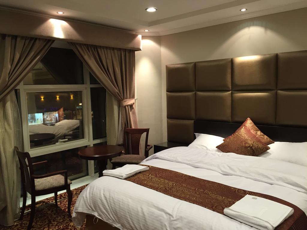Ashbonh Hotel Suites Riaad Kamer foto