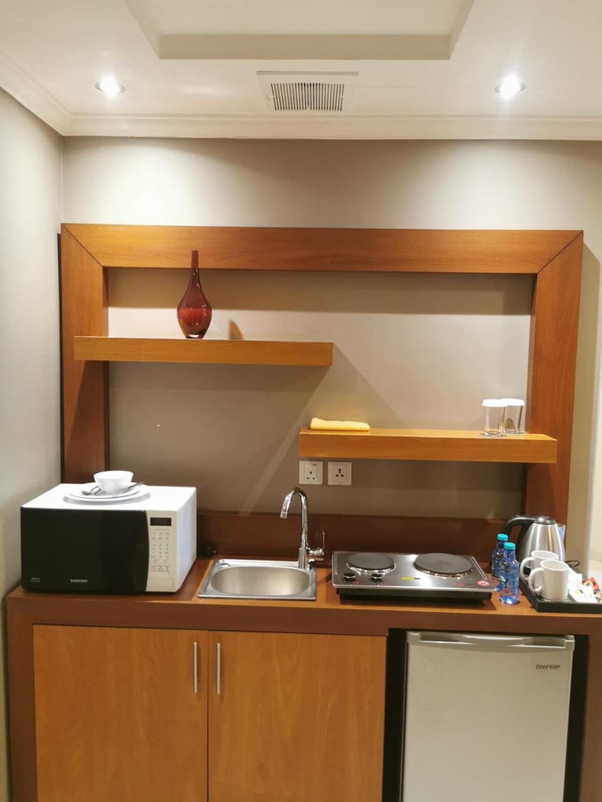 Ashbonh Hotel Suites Riaad Buitenkant foto